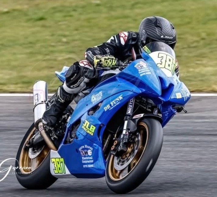 2010 R6