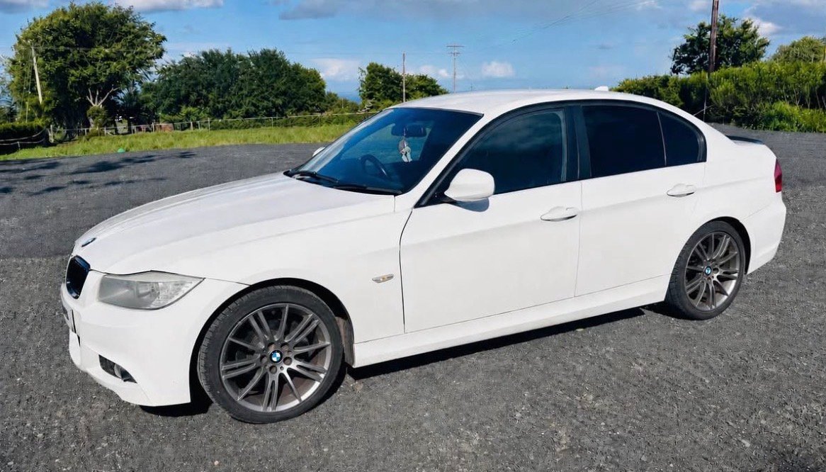 BMW 3 series 2011